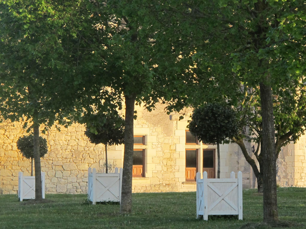Manoir Du Bois Noblet Bed & Breakfast Louerre ภายนอก รูปภาพ