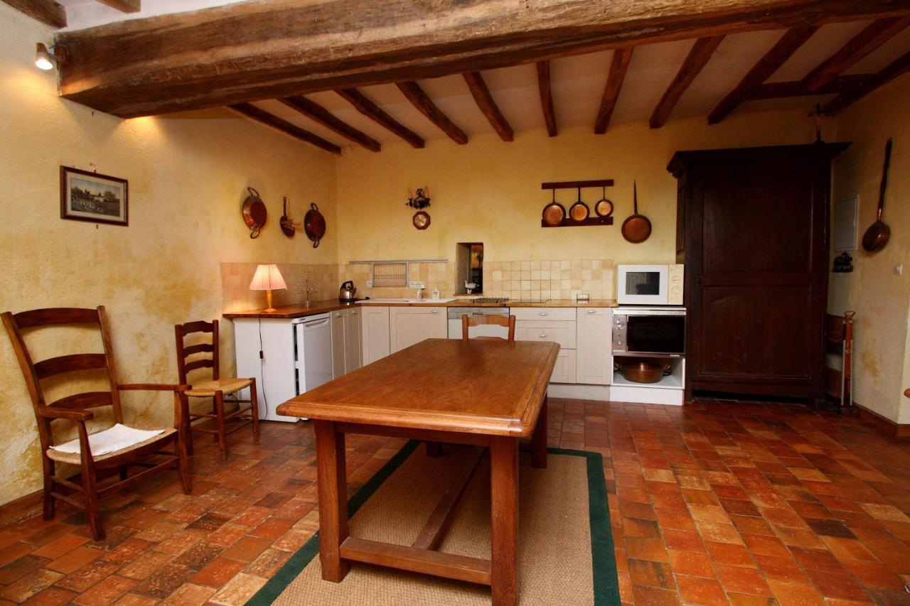 Manoir Du Bois Noblet Bed & Breakfast Louerre ภายนอก รูปภาพ