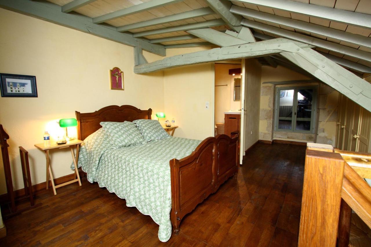 Manoir Du Bois Noblet Bed & Breakfast Louerre ภายนอก รูปภาพ