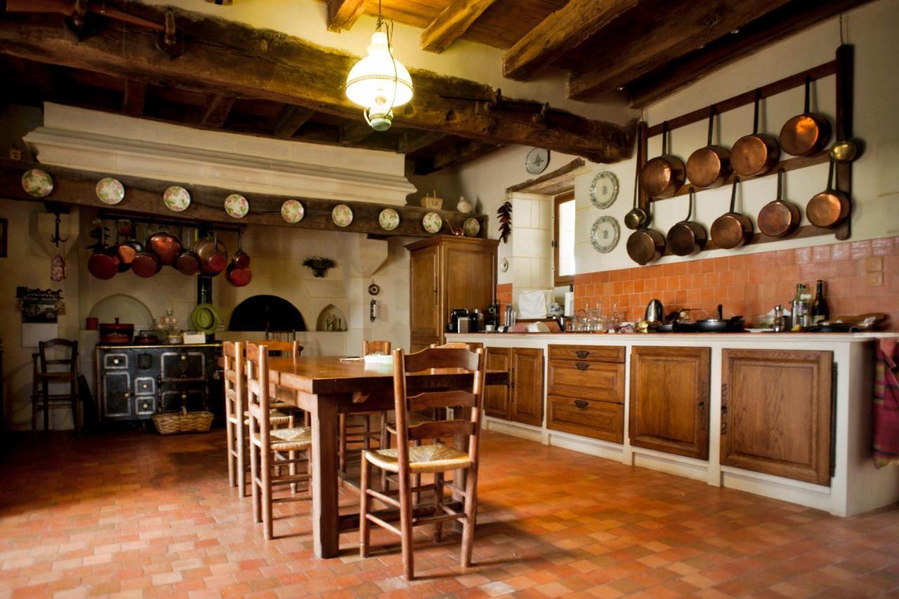 Manoir Du Bois Noblet Bed & Breakfast Louerre ภายนอก รูปภาพ